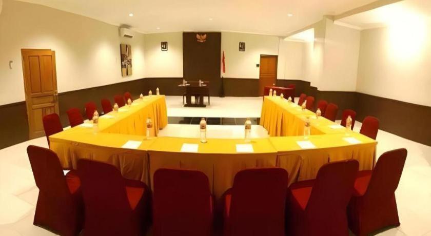 Sarila Hotel Solo Екстер'єр фото
